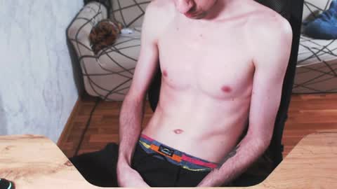 Snapshot of trone41 chatting on 4, 4, 2026 I POST MY FUCKING VIDEOS AND PICS online show from 4, 4, 2026