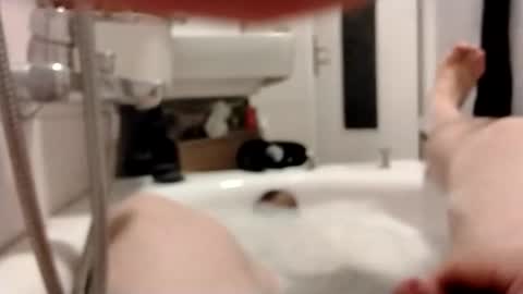 tronuadu online show from 28, 11, 2025