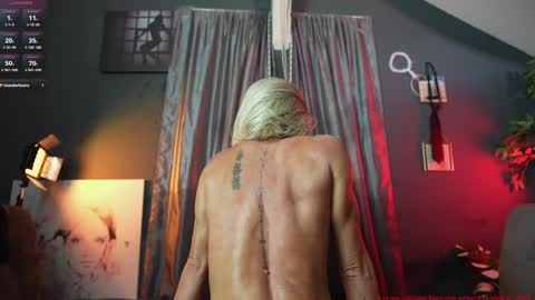 Linda  ONLYFANS Trophymilf1  Istagram trophymilf1 online show from 10, 12, 2024