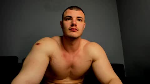 Snapshot of troy_bigtitan chatting on 22, 4, 2026 Troy online show from 22, 4, 2026