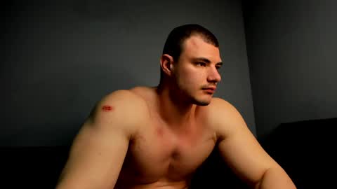 Snapshot of troy_bigtitan chatting on 25, 4, 2026 Troy online show from 25, 4, 2026