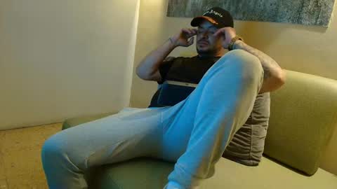 Snapshot of troy_kirk chatting on 30, 3, 2026 Troy online show from 30, 3, 2026
