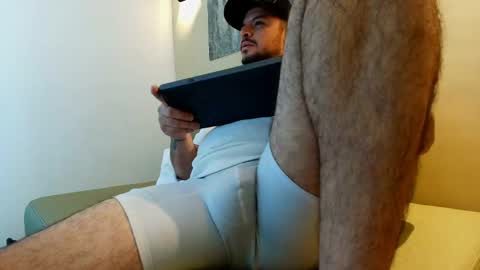 Snapshot of troy_kirk chatting on 16, 4, 2026 Troy online show from 16, 4, 2026