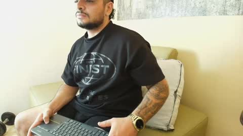 Snapshot of troy_kirk chatting on 17, 4, 2026 Troy online show from 17, 4, 2026