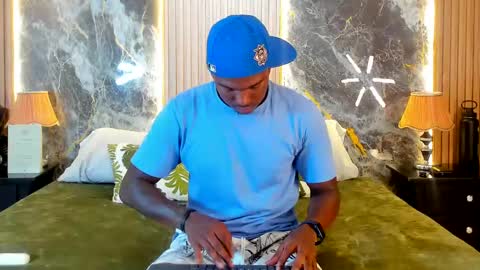 Snapshot of troykhalil chatting on 27, 2, 2025 Troy Khalil online show from 27, 2, 2025