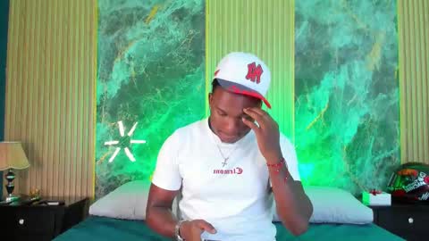 Snapshot of troykhalil chatting on 21, 9, 2025 Troy Khalil online show from 21, 9, 2025