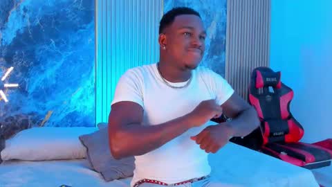 Snapshot of troykhalil chatting on 20, 10, 2025 Troy Khalil online show from 20, 10, 2025