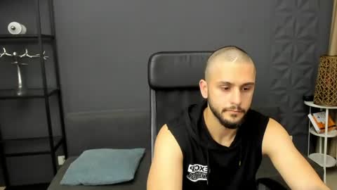 Snapshot of troywade chatting on 11, 6, 2026 TroyWade online show from 11, 6, 2026