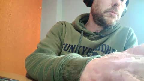 Snapshot of truble_78 chatting on 19, 2, 2025 truble_78 online show from 19, 2, 2025