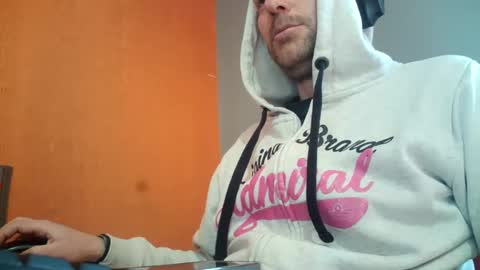 Snapshot of truble_78 chatting on 25, 2, 2025 truble_78 online show from 25, 2, 2025