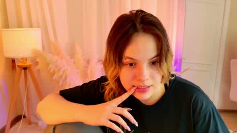 Snapshot of true_voice chatting on 1, 7, 2026 Emma online show from 1, 7, 2026