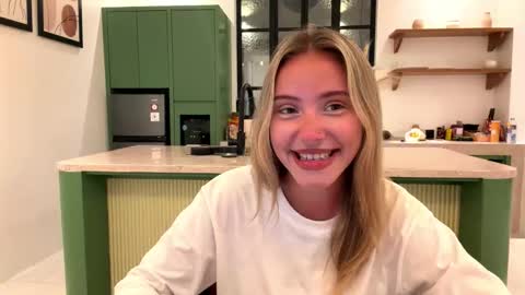 Mia online show from 15, 1, 2026