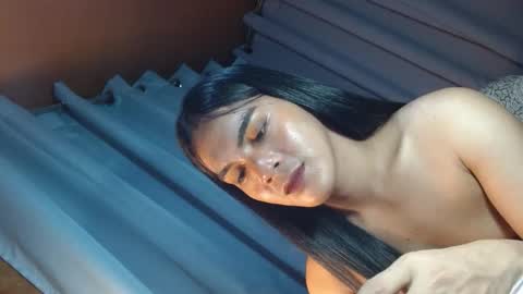 Snapshot of ts_afamhunterxx chatting on 11, 11, 2025 Goddess Mira online show from 11, 11, 2025