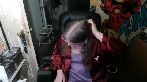 Snapshot of ts_anne chatting on 6, 4, 2026 Anne online show from 6, 4, 2026