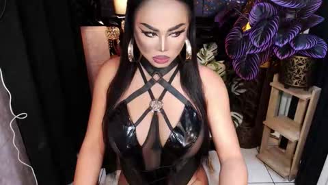 Snapshot of tsdarkdevon chatting on 5, 12, 2025 tsdarkdevon online show from 5, 12, 2025