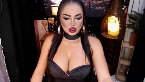 Snapshot of tsdarkdevon chatting on 15, 12, 2025 tsdarkdevon online show from 15, 12, 2025