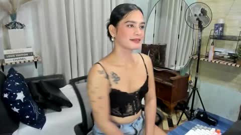 Snapshot of tslatinazandra chatting on 25, 3, 2026 tslatinazandra online show from 25, 3, 2026