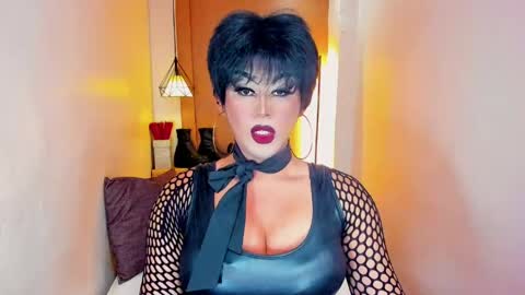 Snapshot of tsmamahmerslove chatting on 14, 4, 2026 Nicoleeee online show from 14, 4, 2026