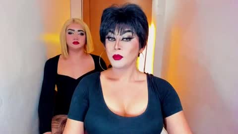 Snapshot of tsmamahmerslove chatting on 16, 4, 2026 Nicoleeee online show from 16, 4, 2026