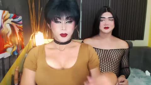 Snapshot of tsmamahmerslove chatting on 27, 4, 2026 Nicoleeee online show from 27, 4, 2026