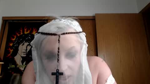 Snapshot of tssabrinaxxx chatting on 13, 4, 2026 Sabrina Ravndahl online show from 13, 4, 2026