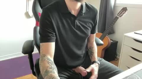 Snapshot of tt_boy2000 chatting on 25, 3, 2026 TT Boy2000 online show from 25, 3, 2026