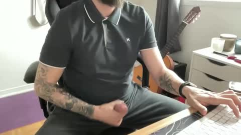 Snapshot of tt_boy2000 chatting on 26, 3, 2026 TT Boy2000 online show from 26, 3, 2026