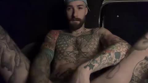 Snapshot of tuhands chatting on 1, 2, 2026 Tuhands online show from 1, 2, 2026