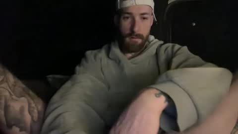 Snapshot of tuhands chatting on 5, 4, 2026 Tuhands online show from 5, 4, 2026