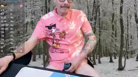 Snapshot of tumbles05 chatting on 25, 11, 2025 tumbling through online show from 25, 11, 2025