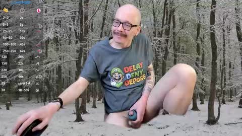 Snapshot of tumbles05 chatting on 3, 12, 2025 tumbling through online show from 3, 12, 2025