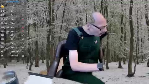 Snapshot of tumbles05 chatting on 14, 12, 2025 tumbling through online show from 14, 12, 2025