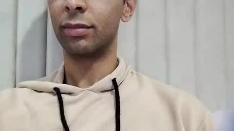 Snapshot of tunisiensexyguy chatting on 2, 12, 2024 TunisienSexyGuy online show from 2, 12, 2024