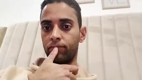 Snapshot of tunisiensexyguy chatting on 10, 2, 2025 TunisienSexyGuy online show from 10, 2, 2025