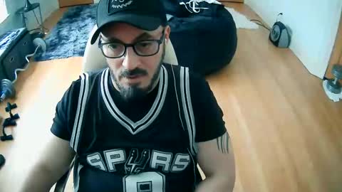 Snapshot of tuscan_taurus chatting on 16, 4, 2026 tuscan_taurus online show from 16, 4, 2026