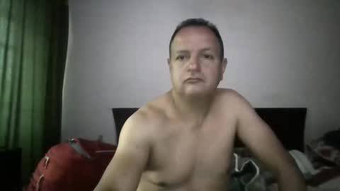 Snapshot of tuserasmia chatting on 28, 11, 2025 Mario Ramirez online show from 28, 11, 2025