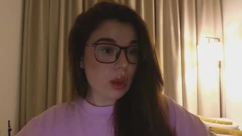 Snapshot of tutti_frutti_ chatting on 7, 3, 2026 Ariana online show from 7, 3, 2026