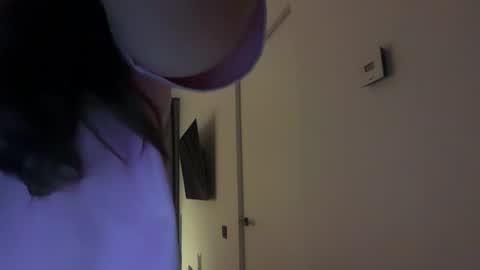 Snapshot of tutti_frutti_ chatting on 15, 4, 2026 Ariana online show from 15, 4, 2026