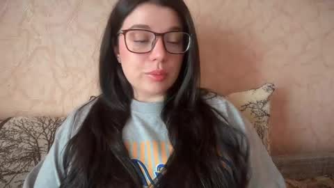 Snapshot of tutti_frutti_ chatting on 5, 5, 2026 Ariana online show from 5, 5, 2026