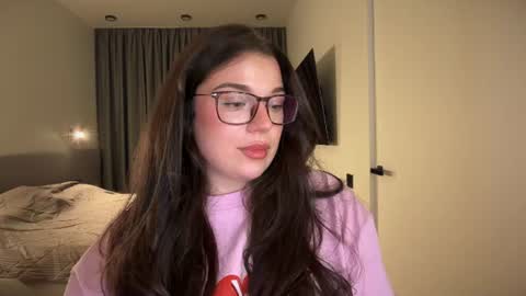 Snapshot of tutti_frutti_ chatting on 10, 6, 2026 Ariana online show from 10, 6, 2026