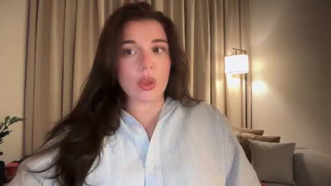 Snapshot of tutti_frutti_ chatting on 12, 6, 2026 Ariana online show from 12, 6, 2026