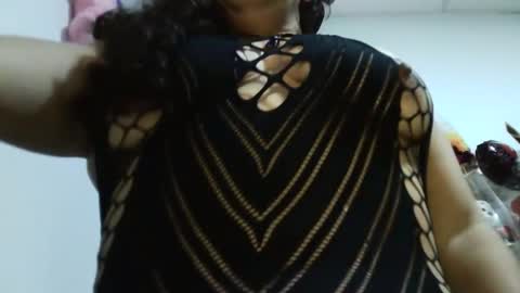 Snapshot of tuzusy chatting on 25, 9, 2025 tuzusy online show from 25, 9, 2025