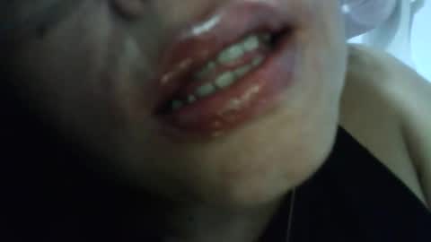 Snapshot of tuzusy chatting on 28, 9, 2025 tuzusy online show from 28, 9, 2025