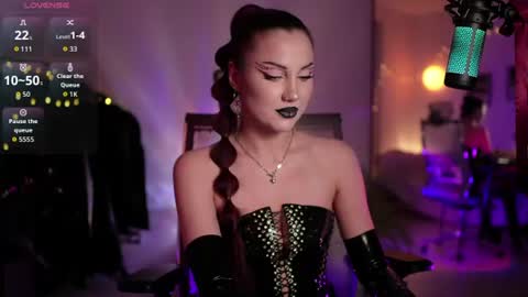 Snapshot of tv_miss chatting on 15, 6, 2026 Miss Veth online show from 15, 6, 2026