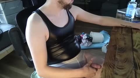 Snapshot of tw1ky9o chatting on 7, 10, 2025 Tobi online show from 7, 10, 2025