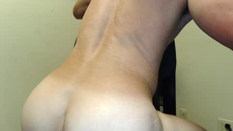 Snapshot of twayne29x chatting on 13, 4, 2026 twayne29x online show from 13, 4, 2026