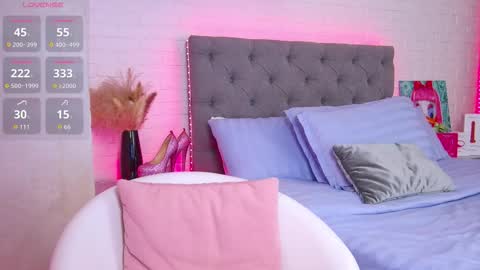 Hallie online show from 6, 10, 2025