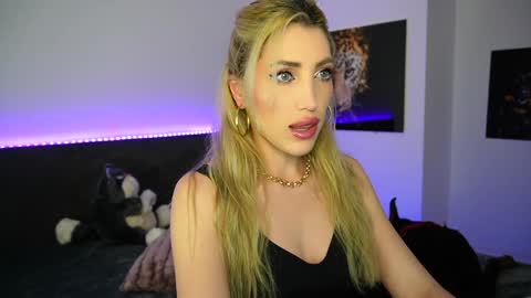 MayCarrey online show from 1, 1, 2025