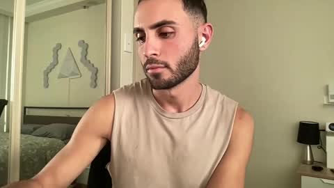 Snapshot of twikboy chatting on 18, 2, 2025 Twinkboy online show from 18, 2, 2025