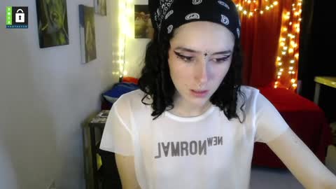Snapshot of twinflamesxx chatting on 9, 1, 2025 TwinFlamesXX online show from 9, 1, 2025